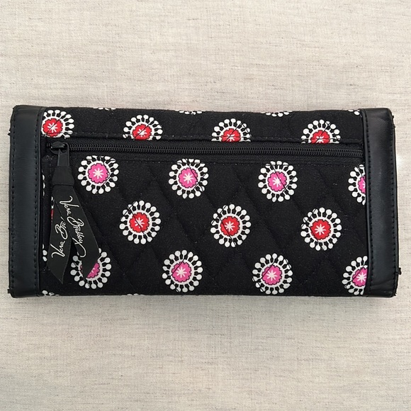 Trifold Clutch Wallet in Recycled Cotton - Picture 2 of 9